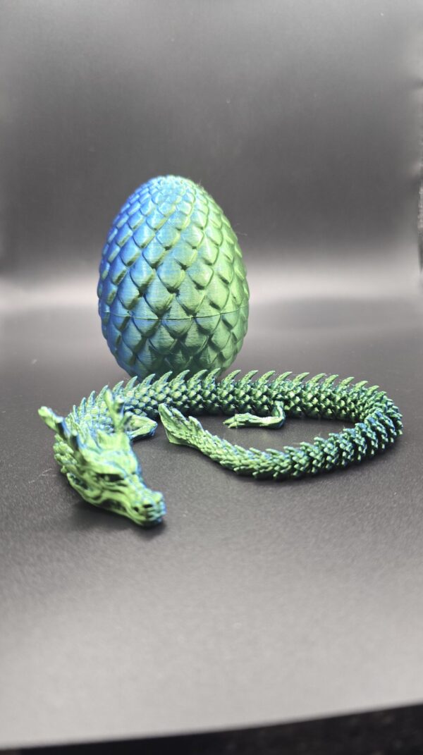 Draak en ei groen blauw