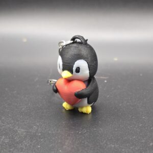 Sleutelhanger pinguïn met hartje