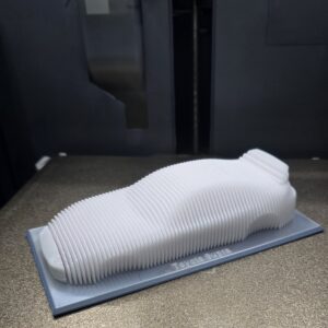 Toyota Supra zilveren onderkant